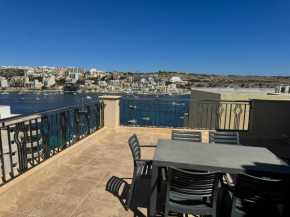 Seaside Retreat 3bed W Garage In Spb! By Homely